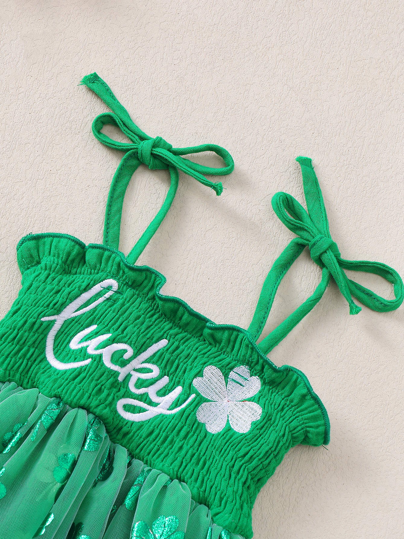 Green Four-leaf Clover Pattern - Baby Clothing Patterns Free avaliação e preço